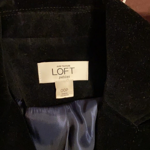 Velvet Jacket - Picture 2 of 6